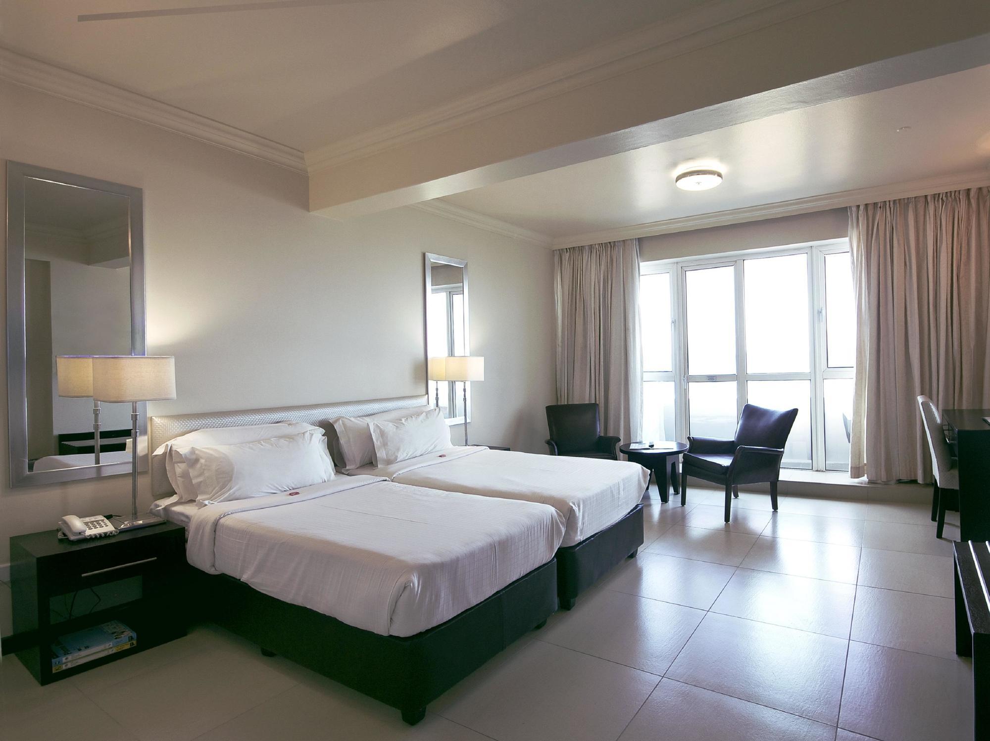 Blue Waters Hotel